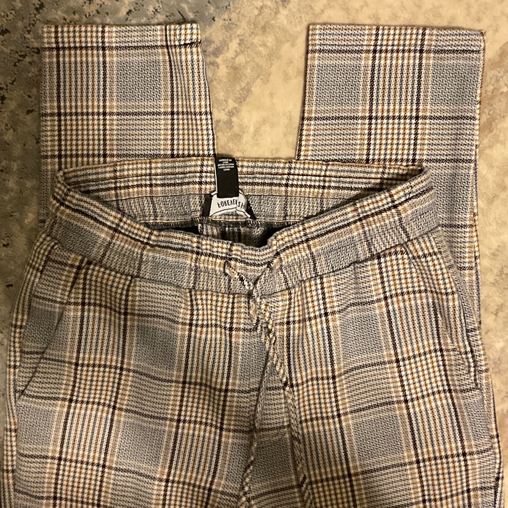 Forever 21 Men's Tan and Gray Plaid Chinos